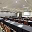 Holiday Inn & Suites Atlanta Airport North By IHG