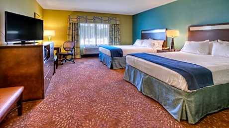 Standard Queen Room with Two Queen Beds - Communications Accessible