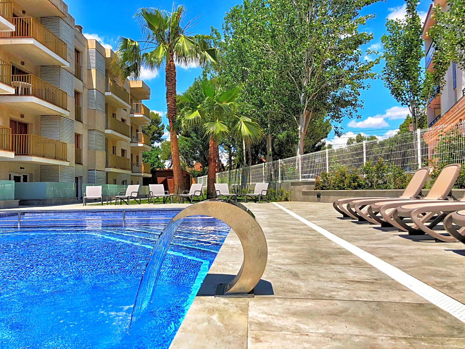 Apartamentos Pins Marina Cambrils