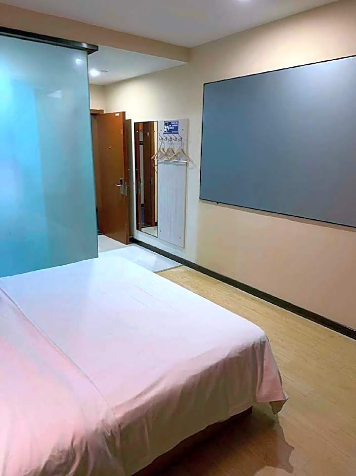 7 Days Premium Taixing Changzheng Road Branch