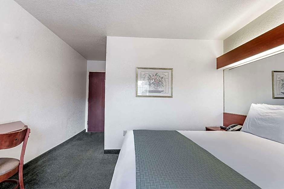 Microtel Inn & Suites By Wyndham Marianna