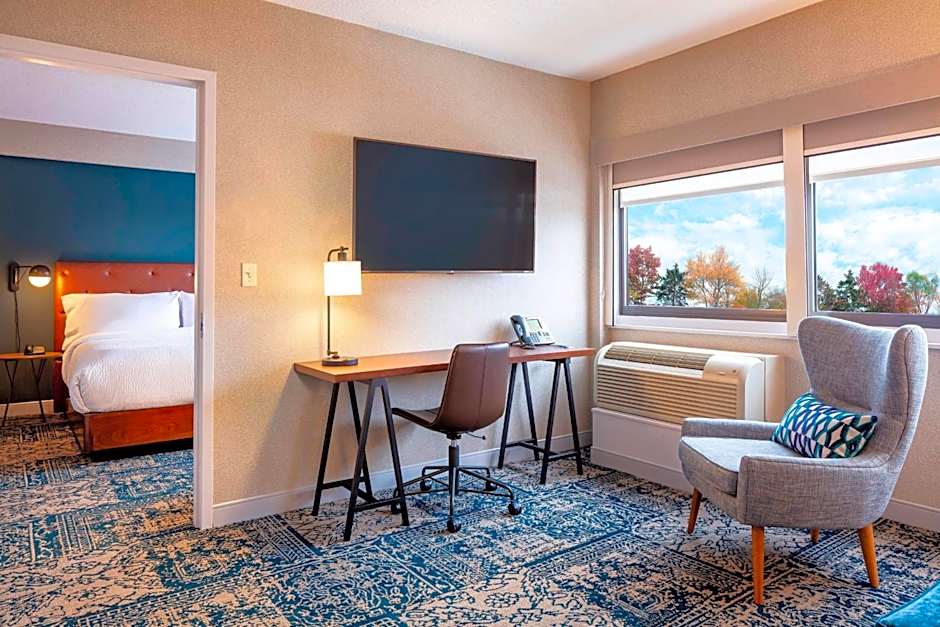 The Four Points by Sheraton Norwood Conference Center