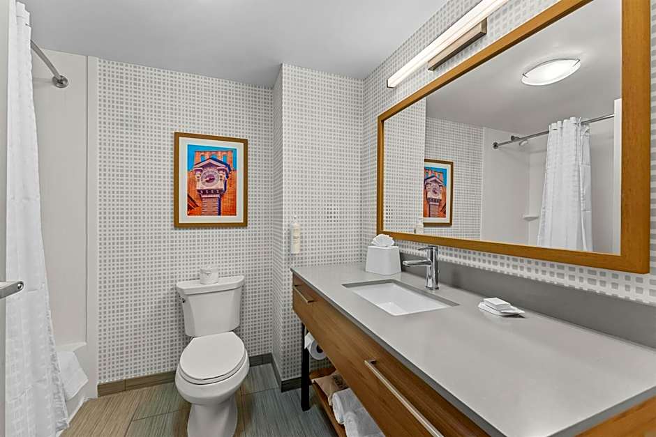 Hampton Inn & Suites Philadelphia/Bensalem