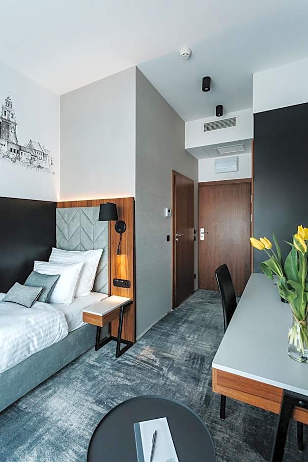 Garden Square Hotel