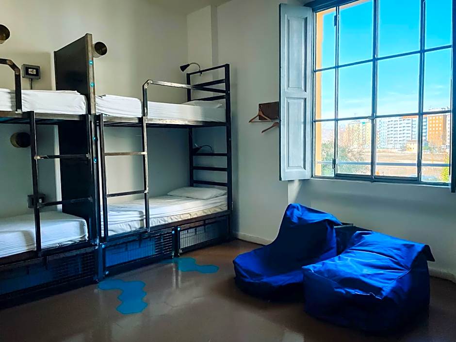 Madama Hostel & Bistrot