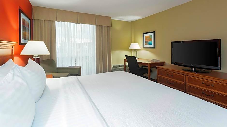 Holiday Inn Cincinnati-Riverfront By IHG