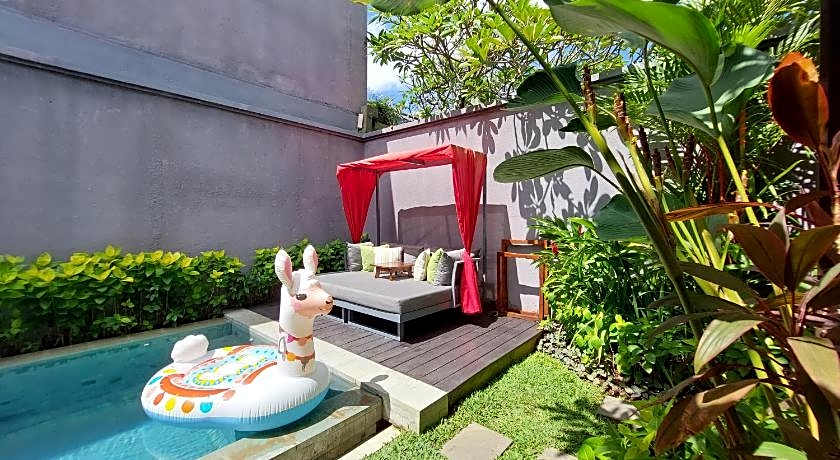 Seminyak Icon - by Karaniya Experience