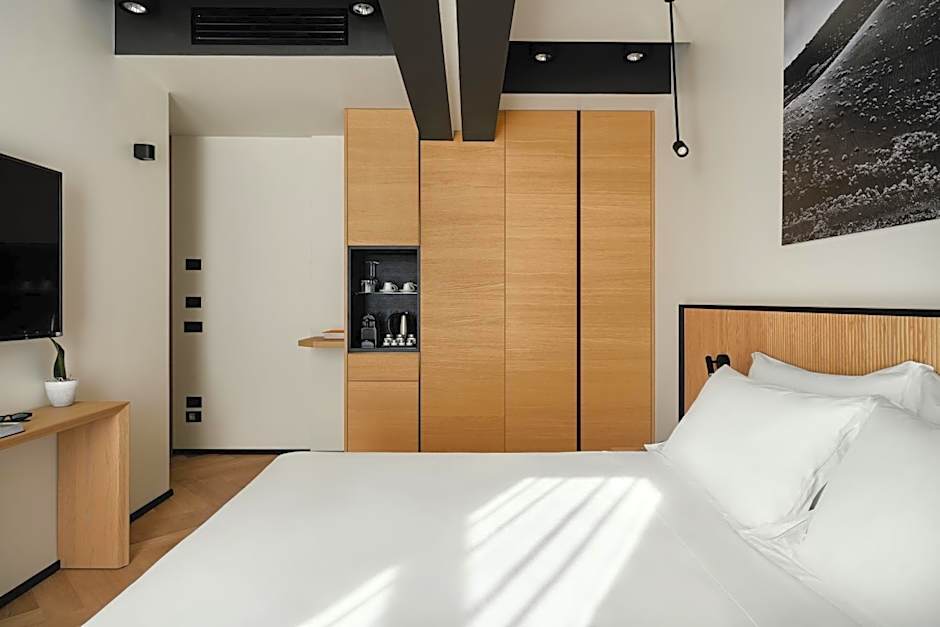 Foto 1 dari 4 — 1 King Bed, Sea View