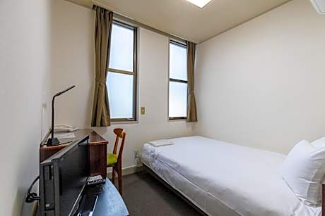 Single Room - Non-Smoking