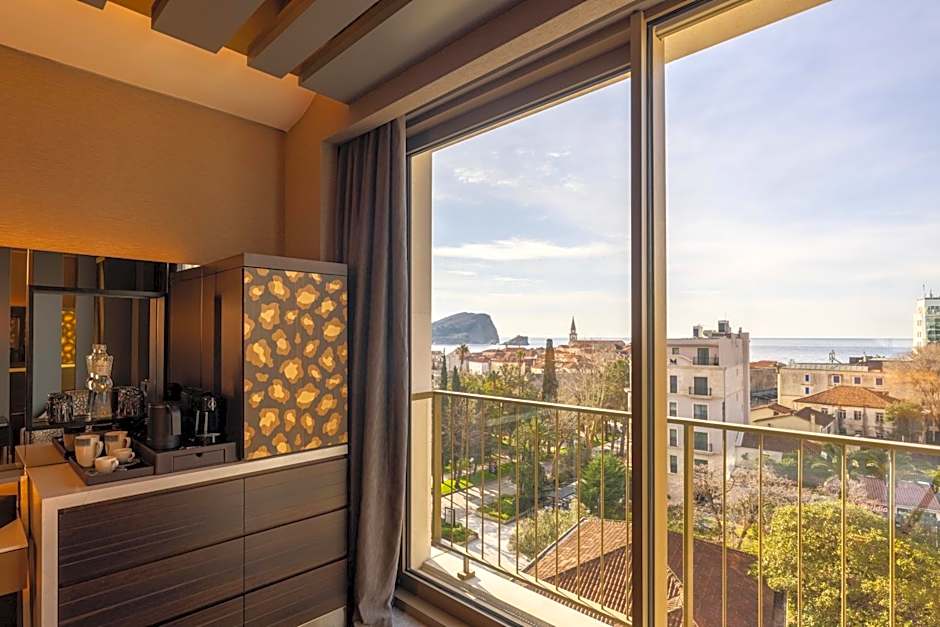 Merit Starlit Hotel & Residences