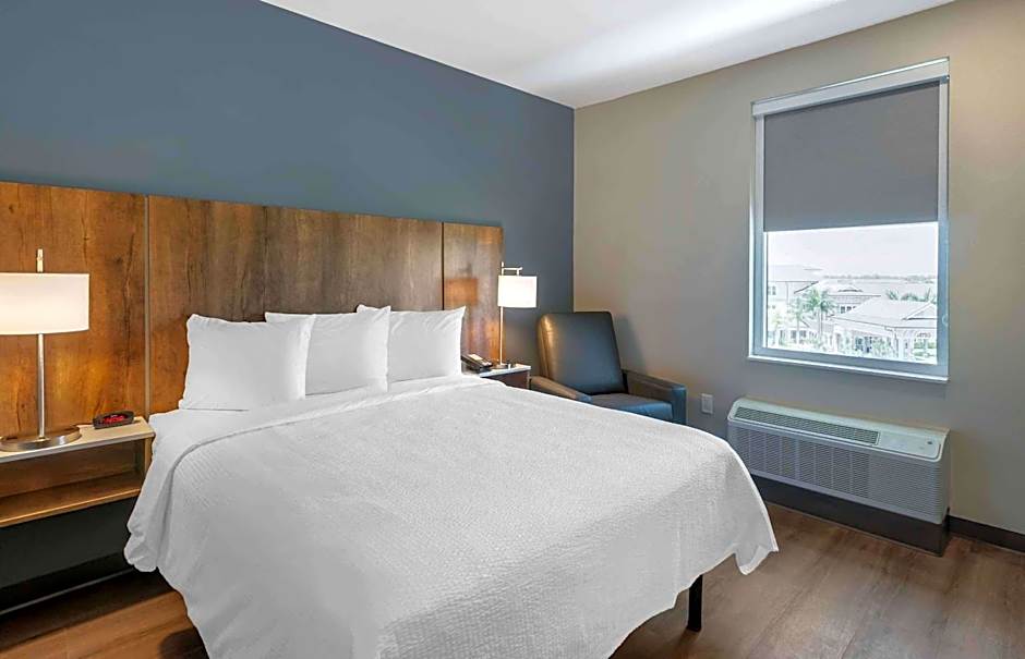 Extended Stay America Premier Suites - Fort Myers - Airport