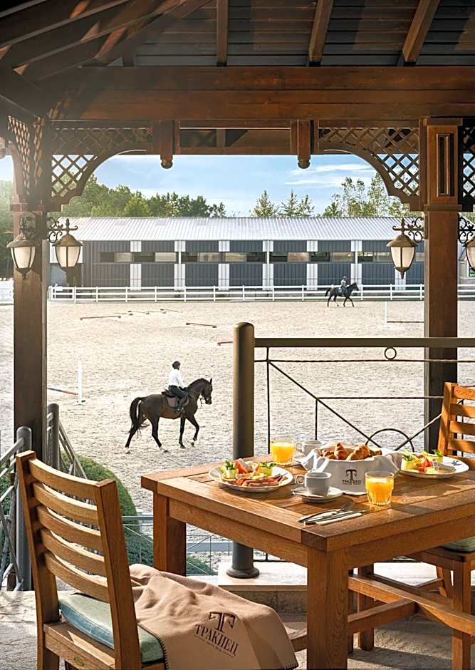 Boutique Complex Trakiets