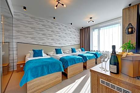 Quadruple Suite with Spa Bath