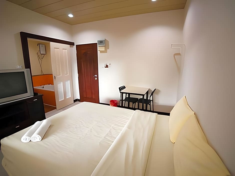 Sea Land View Apartment @ Sriracha