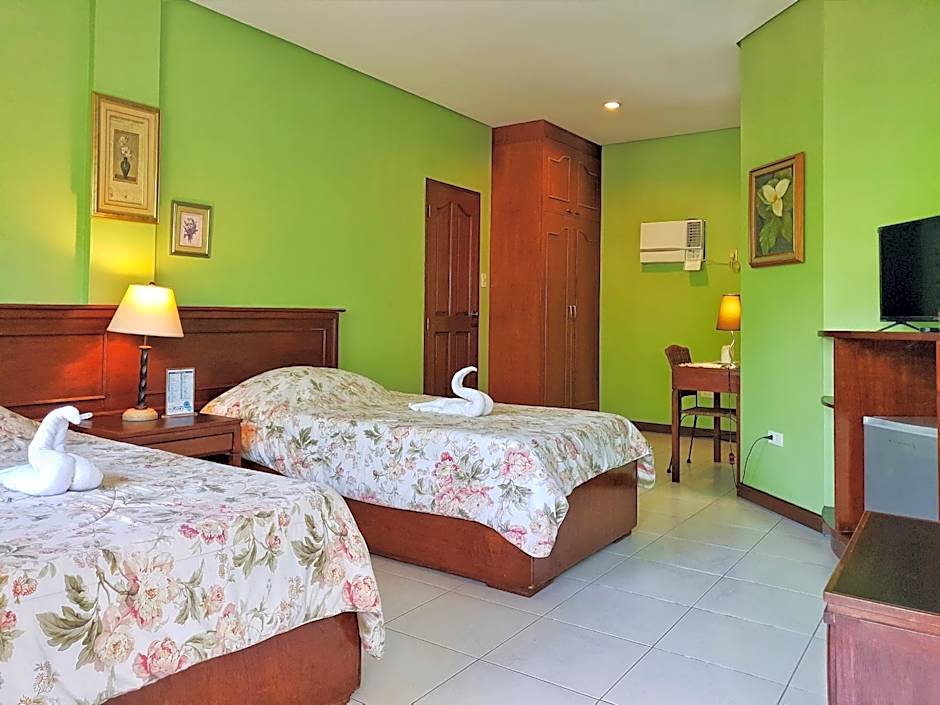 Playa Papagayo Beach Inn