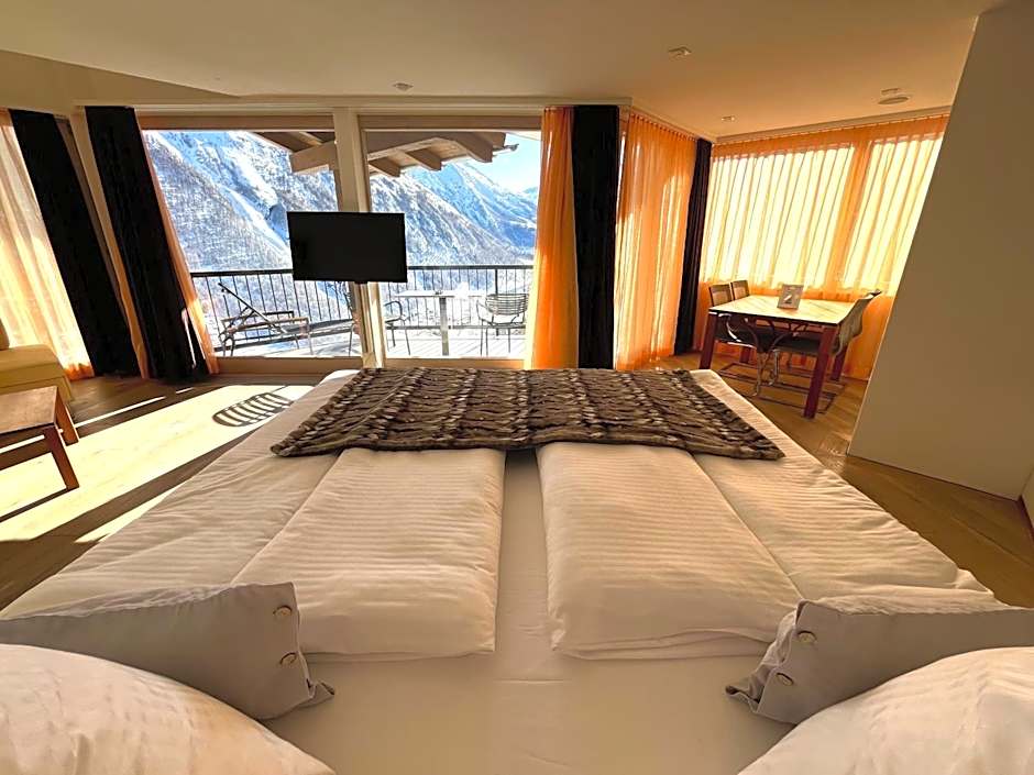 Waldhotel Fletschhorn Panoramic Retreat in Saas Fee