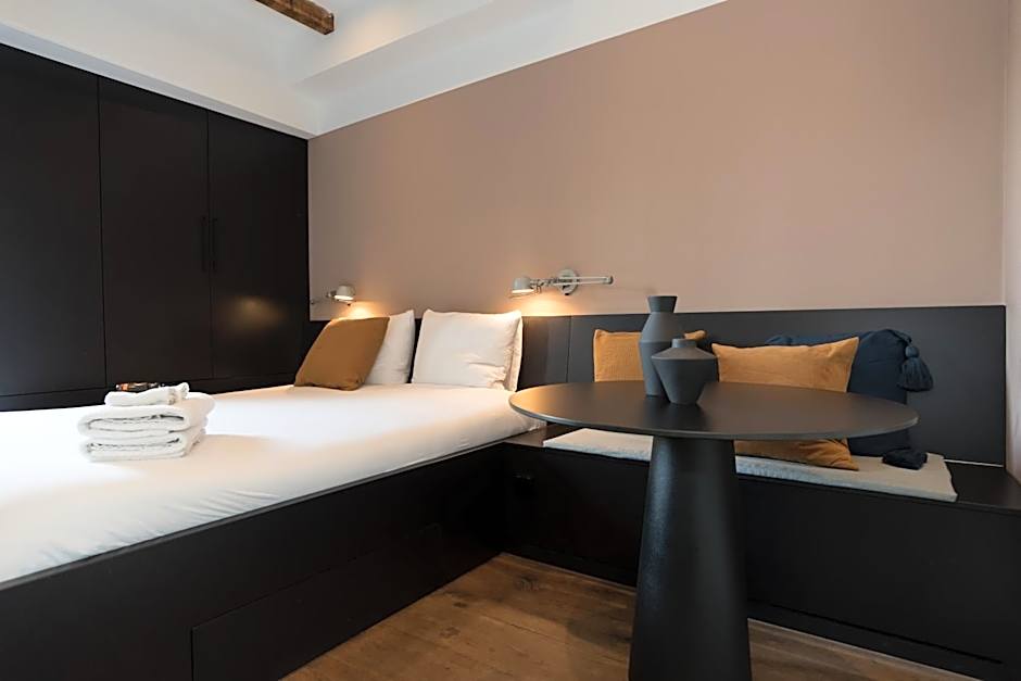 City centre studio canal belt