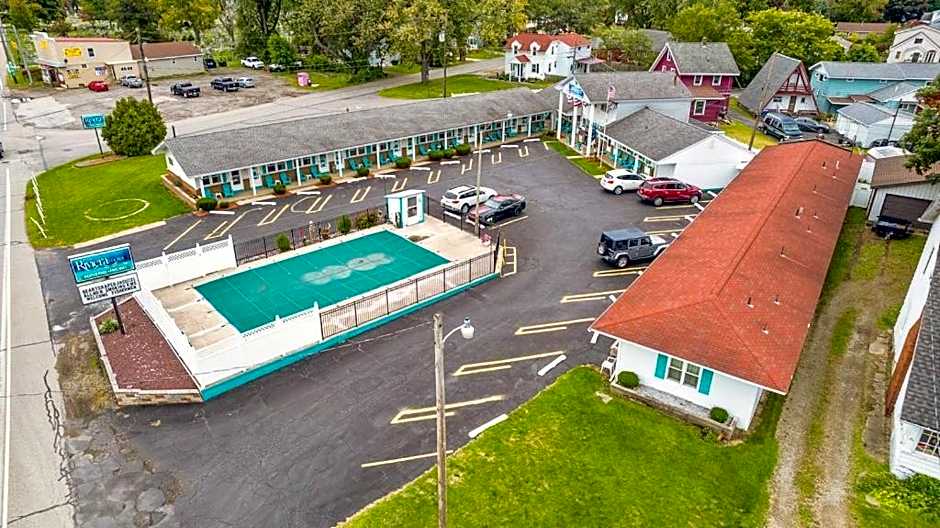 Riviera Motel
