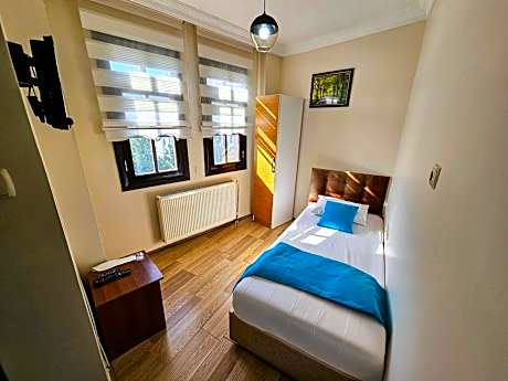 Standard Single Room with Shower