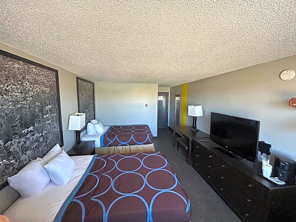 Super 8 by Wyndham Williston ND