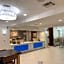 Holiday Inn Express Hotel & Suites Woodland Hills By IHG