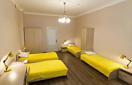 Triple Room with Shared Shower and Toilet