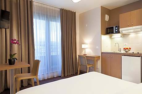 Neho Suites Porte de Geneve - Gare Annemasse