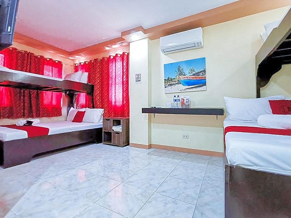 RedDoorz near Notre Dame of Dadiangas University