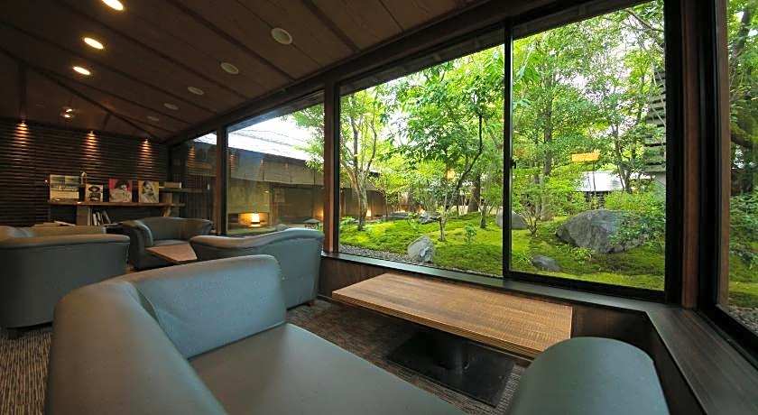 Ryokan Yakakutei