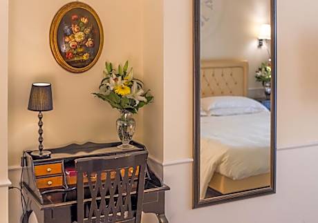 Comfort King Room with Terrace