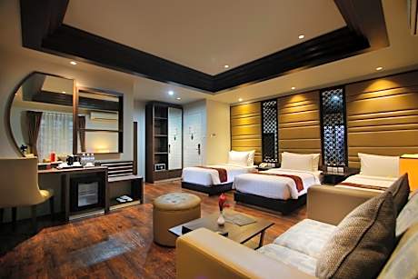 Family Suite Room-Triple