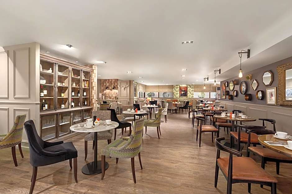 Ramada Hotel & Suites by Wyndham Coventry