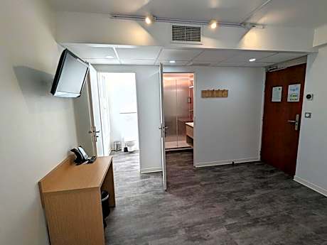 Bed in 6-Bed Mixed Dormitory Room