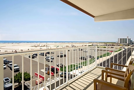 2 Double Beds One-Bedroom Suite Ocean Front Non-Smoking.