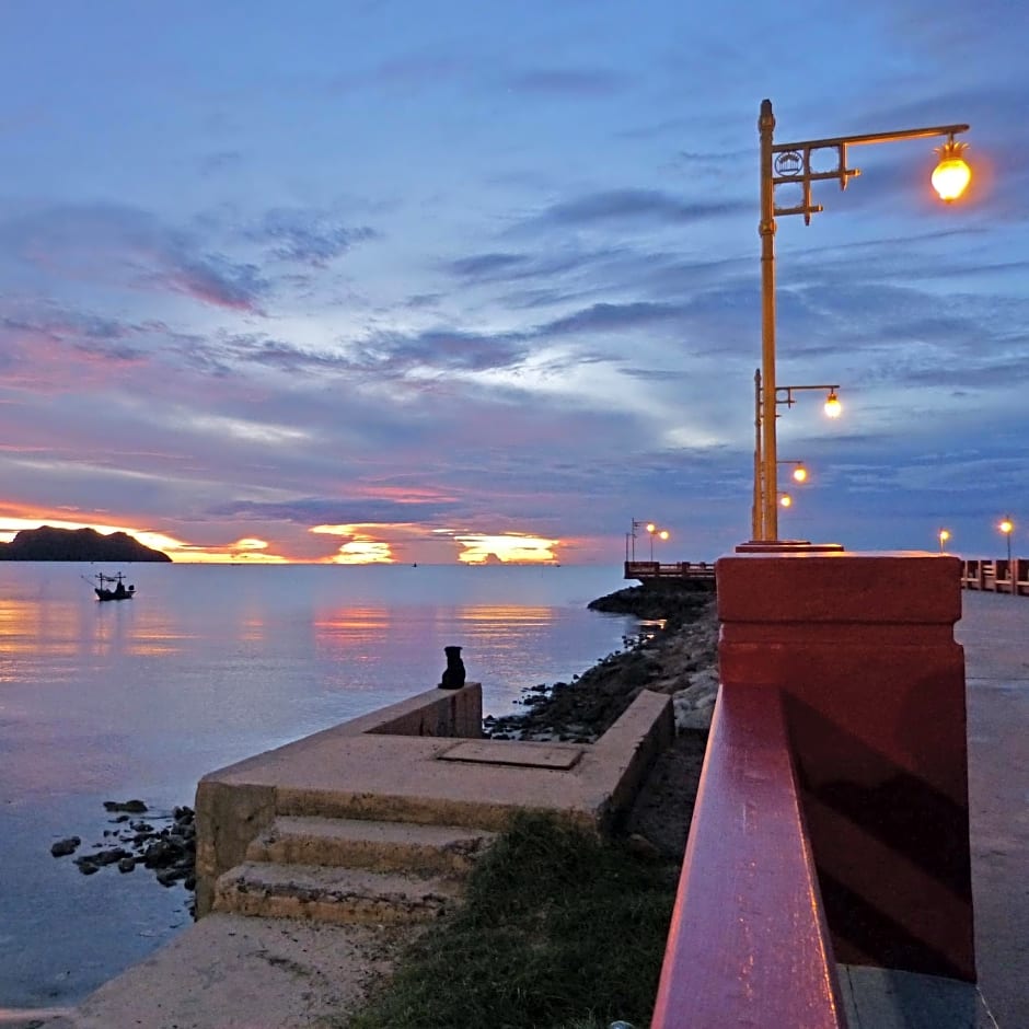 Banya BnB ที่พักบ้านย่าบีแอนด์บี เมืองประจวบฯ