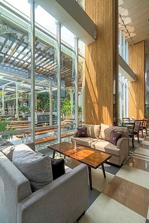 The 1o1 Yogyakarta Tugu Hotel