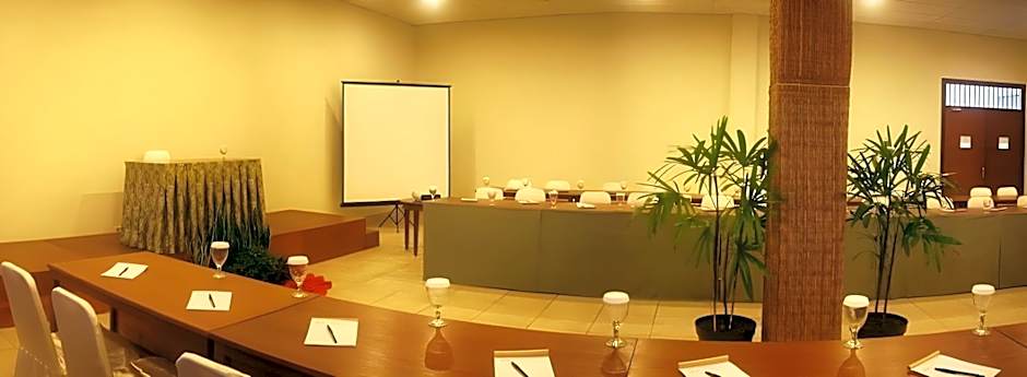 d'Emmerick Salib Putih Hotel Salatiga