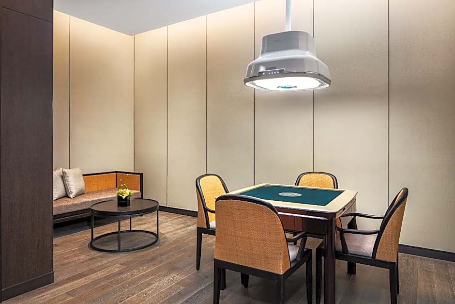 Hilton Ningbo Dongqian Lake Resort