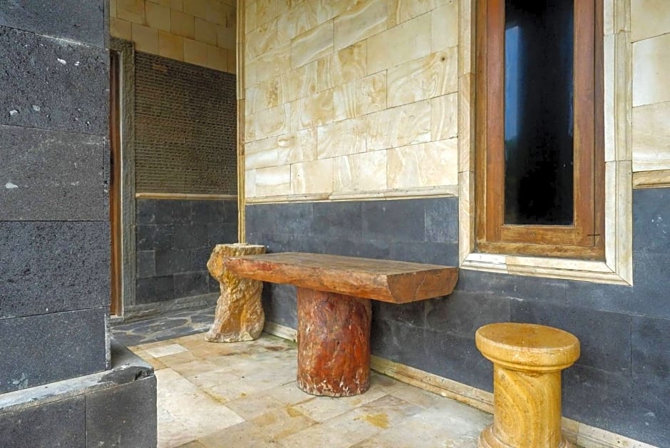 Hotel Kampoeng Drini RedPartner