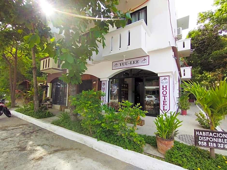 YUU-LEE CASA BENDITA HUATULCO