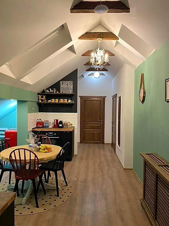 Nikolas Haus Central Location with Free Parking