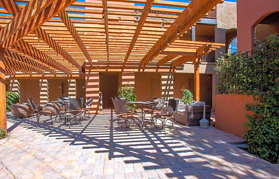 Arroyo Pinion Hotel, Ascend Hotel Collection