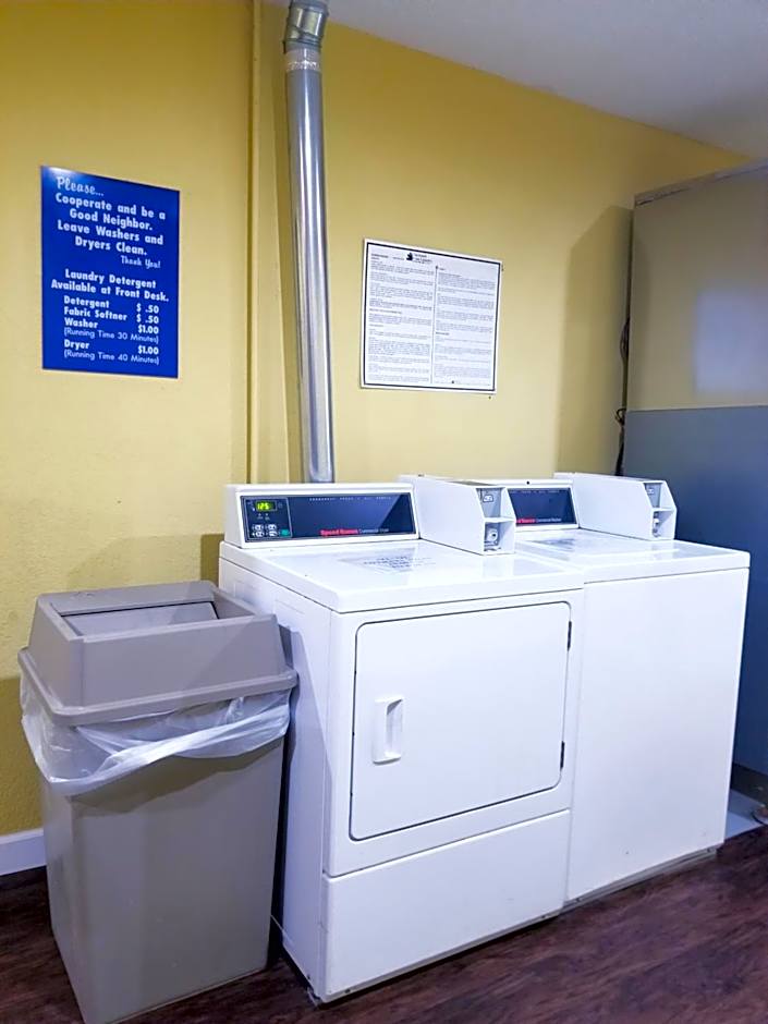 Microtel Inn & Suites By Wyndham Riverside