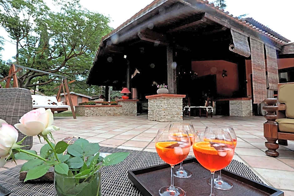 I Lari Castel Del Monte