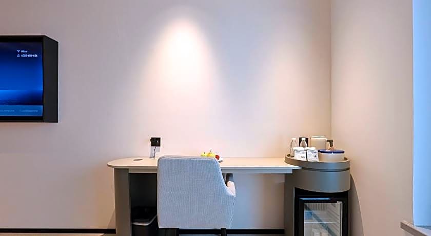 Atour Light Hotel Dalian Zhongshan Square Renmin Road