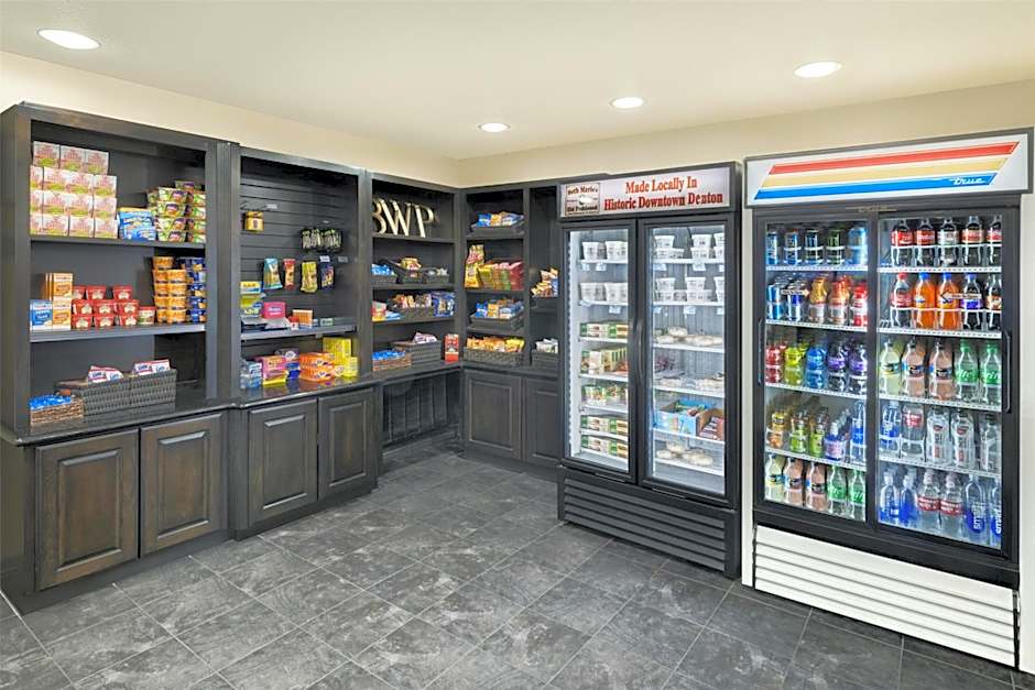 Best Western Premier Crown Chase Inn & Suites