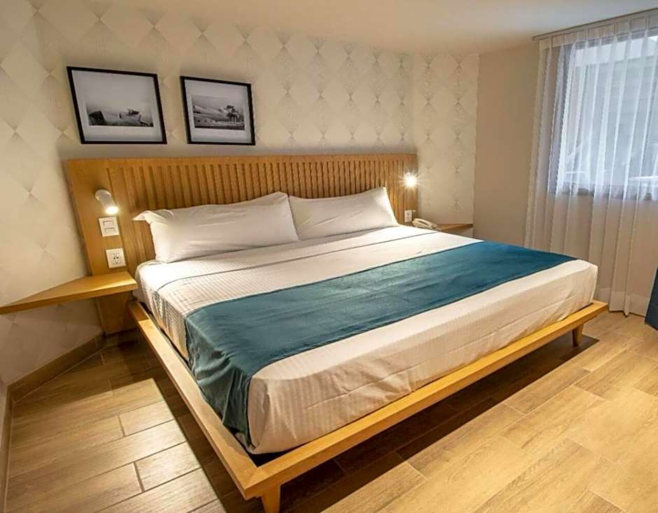 Oliva Plaza Hotel