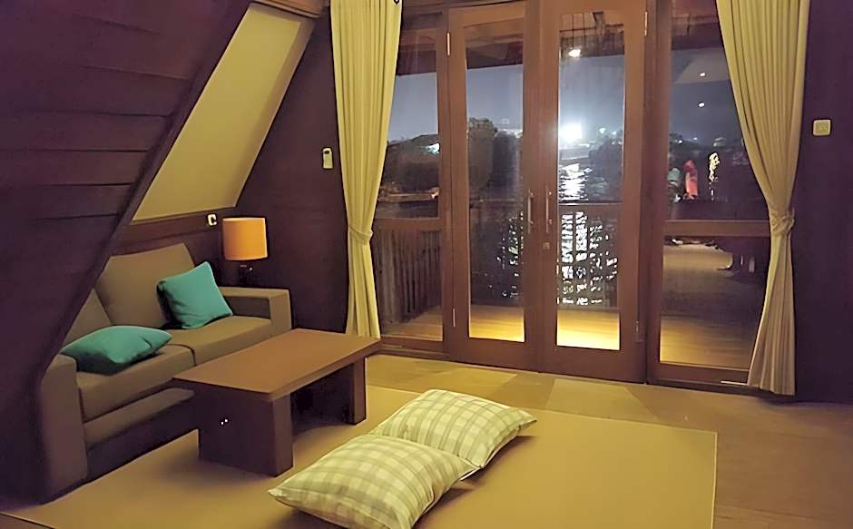 Cirebon Waterland and Seaview Cottage – Cirebon, ID