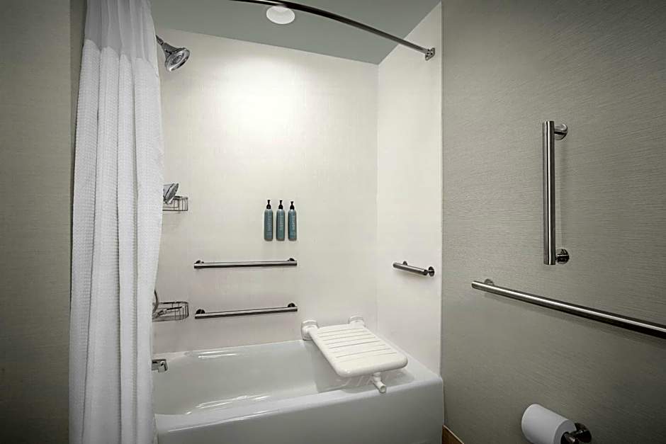 Courtyard by Marriott Atlanta Kennesaw