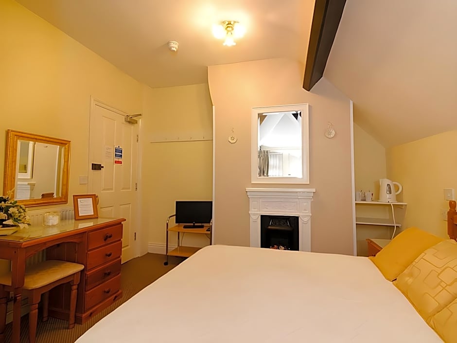 Crescent Lodge Guest House